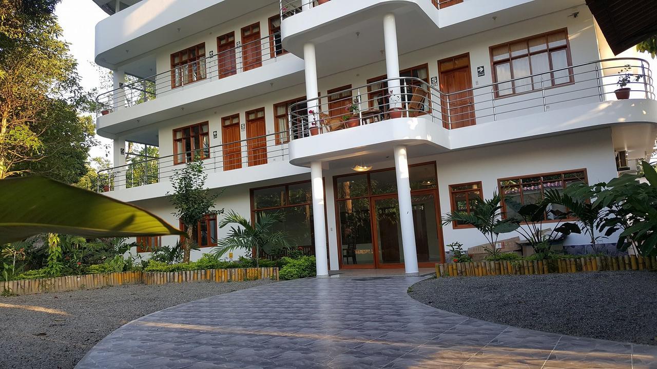La Floresta Tarapoto Hostal Exteriör bild