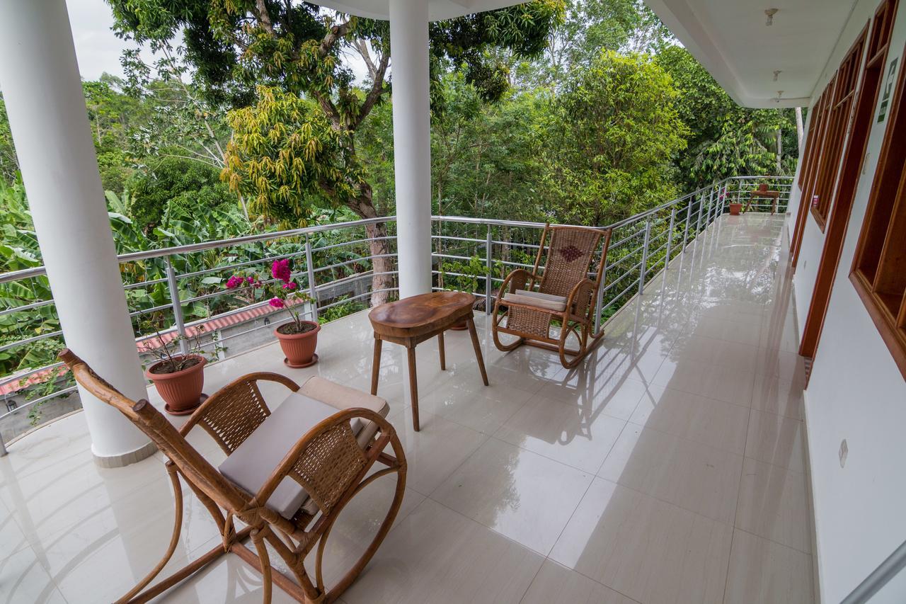 La Floresta Tarapoto Hostal Exteriör bild